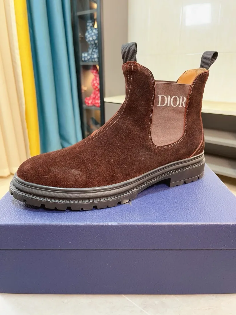 Men's shoes 💰480🌹🌹[Dior] Dior high-top new imported first-layer frosted cowhide ➕Leather lining, designed by European and American masters, perfect shape to create counter quality, solid color raw and wear-resistant outsole, original quality, unique design and beauty, super versatile and very comfortable. High-end without losing taste, fashionable, cold-proof and warm! Absolute focus 38-44 size